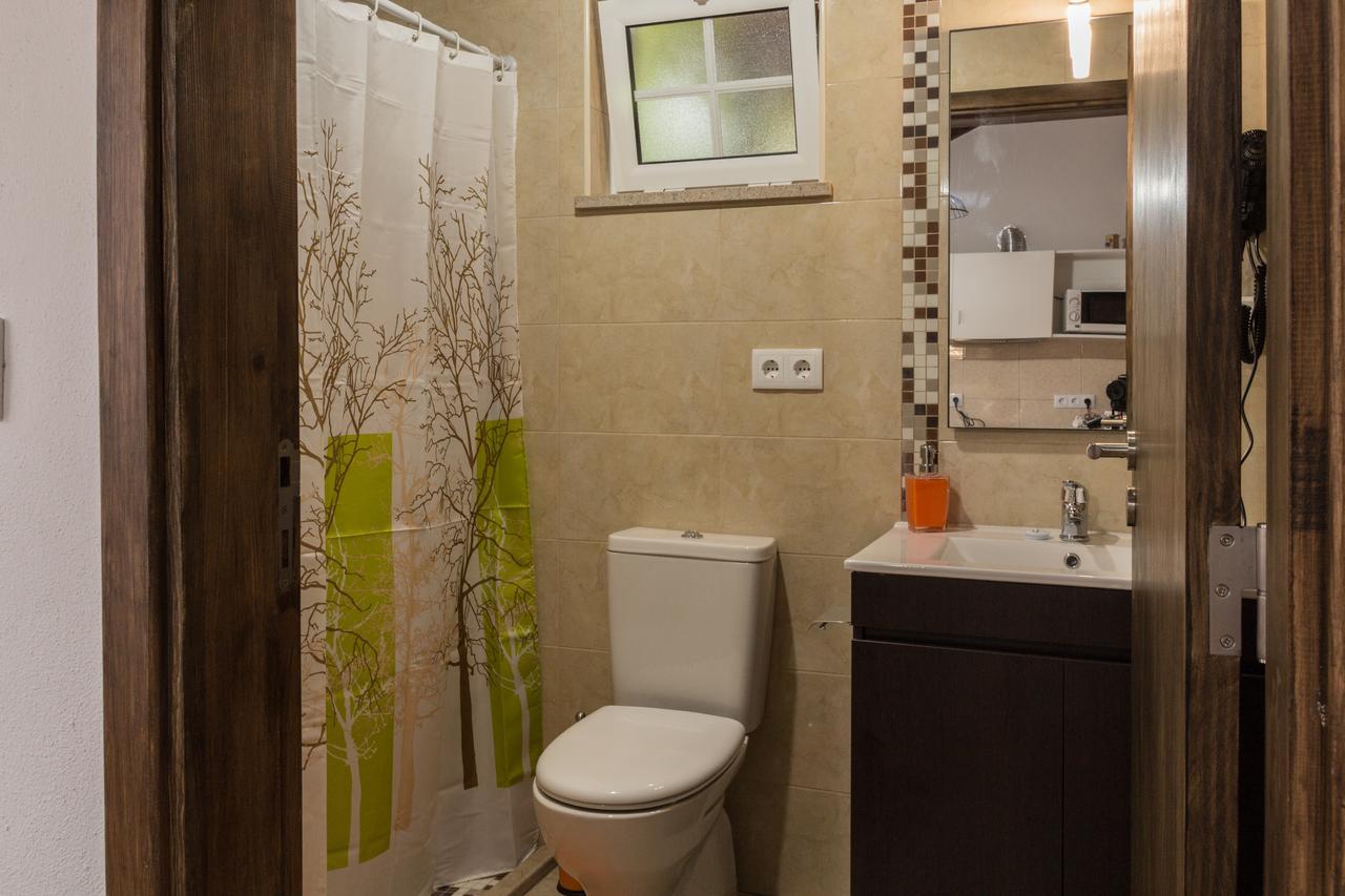 Portantiqua, Guest House Gois Luaran gambar